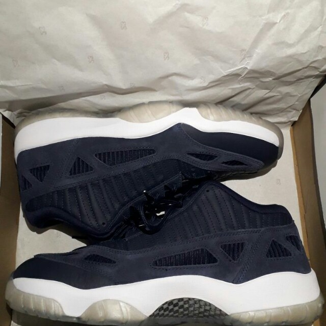 harga sepatu jordan 11 original