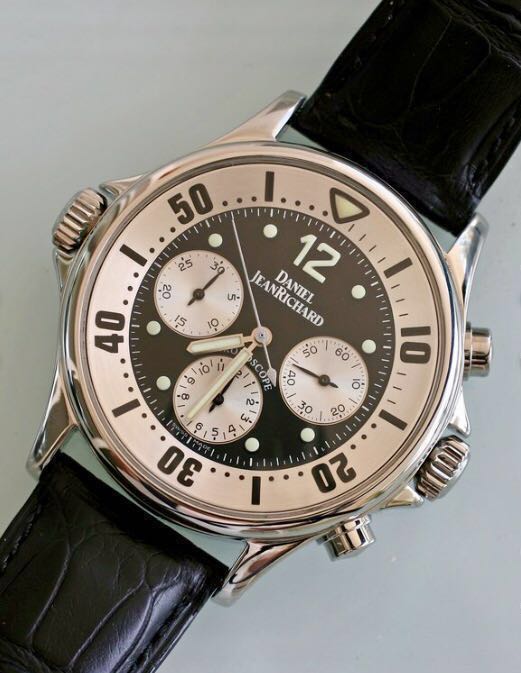Daniel jeanrichard chronoscope best sale 25020