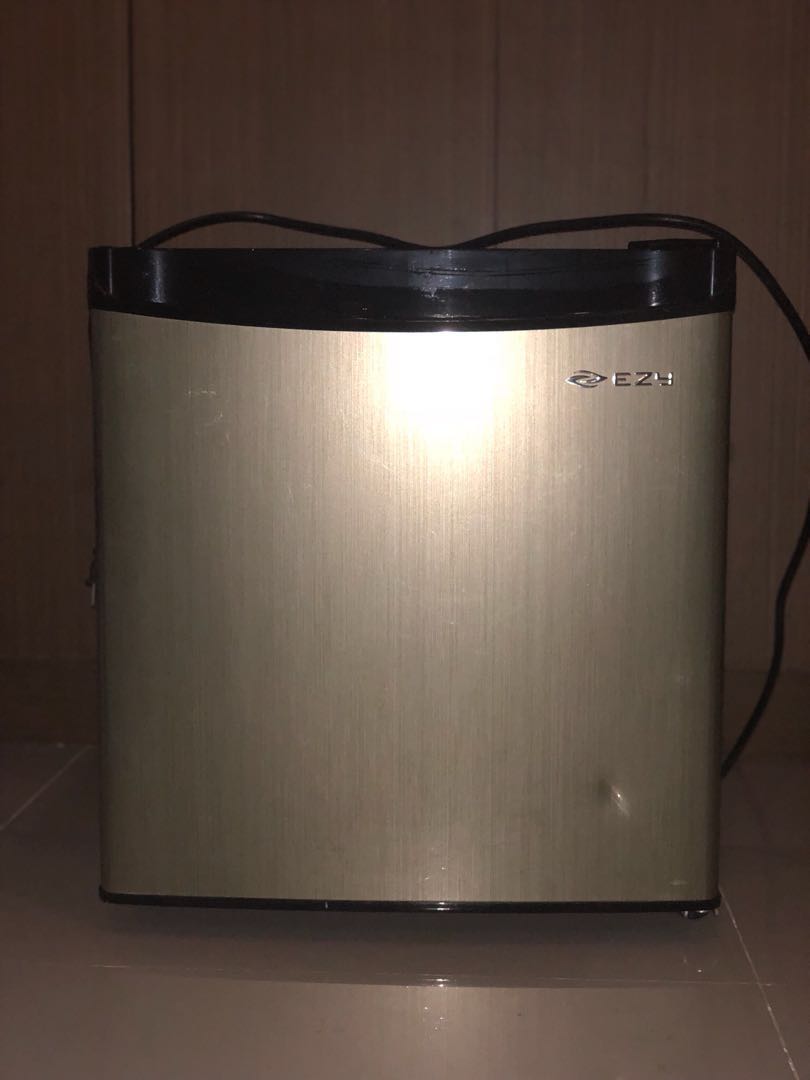 EZY Refrigerator, Mini refrigerator, Mini bar Fridge, TV & Home