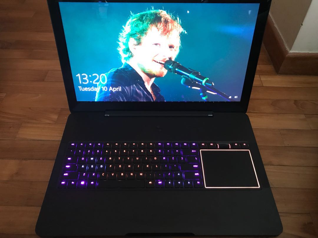 Razer blade top pro gtx 1080