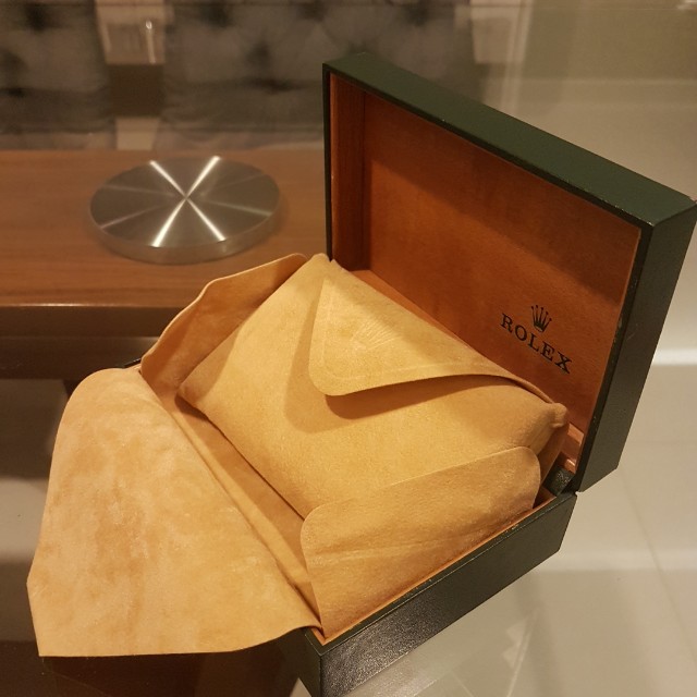 Empty rolex box deals