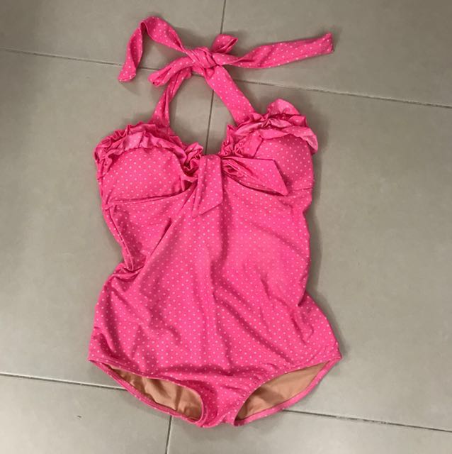 nearby swimming costume shop
