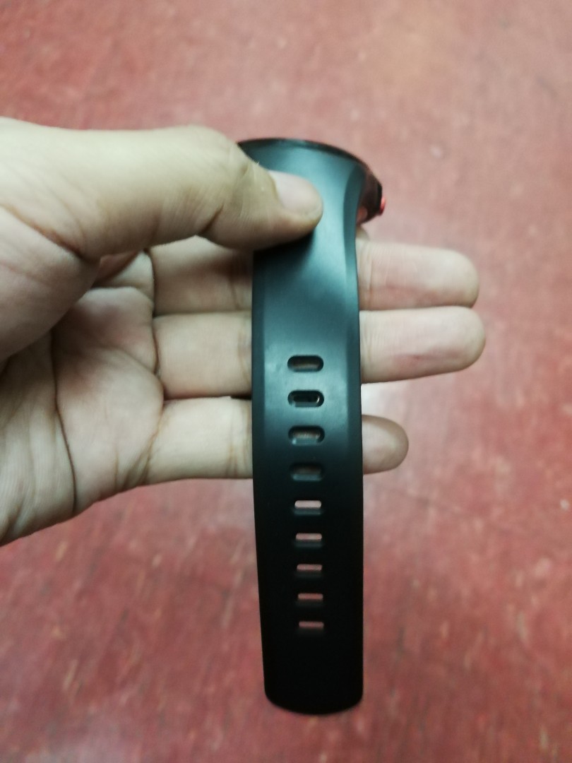 bench watch, Men's Fashion, Watches & Accessories, Watches on Carousell