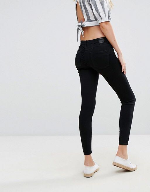 Bershka Black Skinny Up Jeans, Women's Fashion, Jeans & Leggings on Carousell