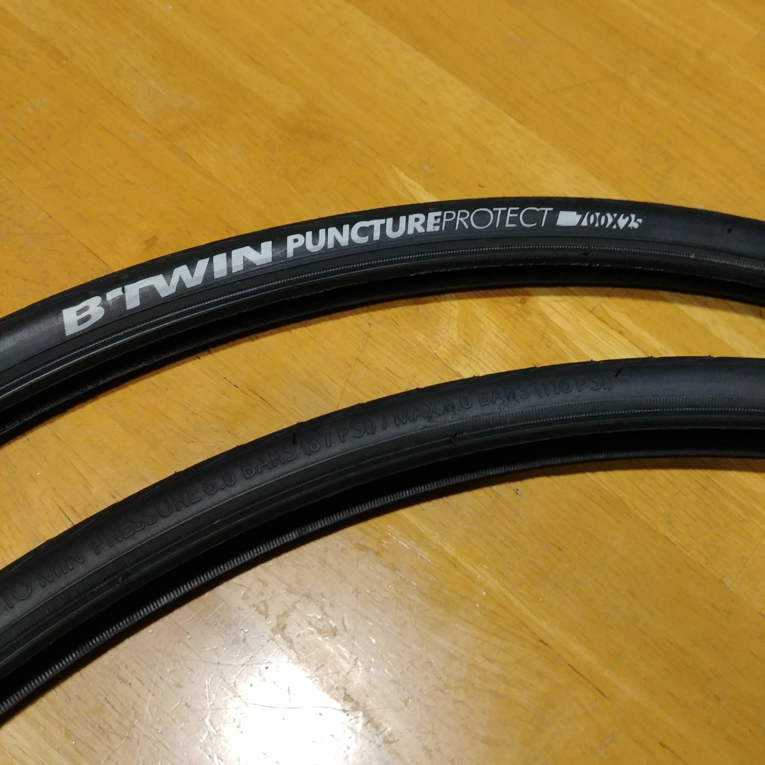 BTWIN Puncture protect 700x25 Tire 