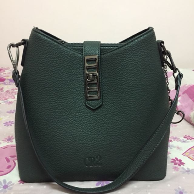 cr2 handbag latest