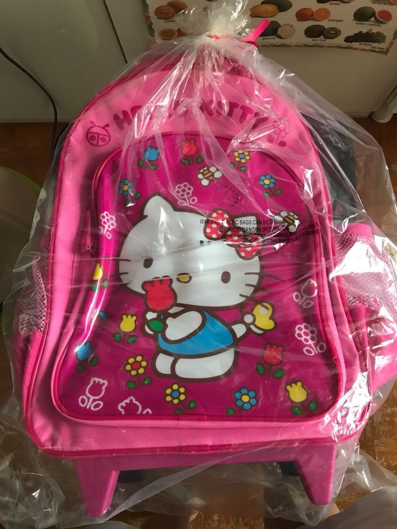 Hello kitty outlet trolley school bag
