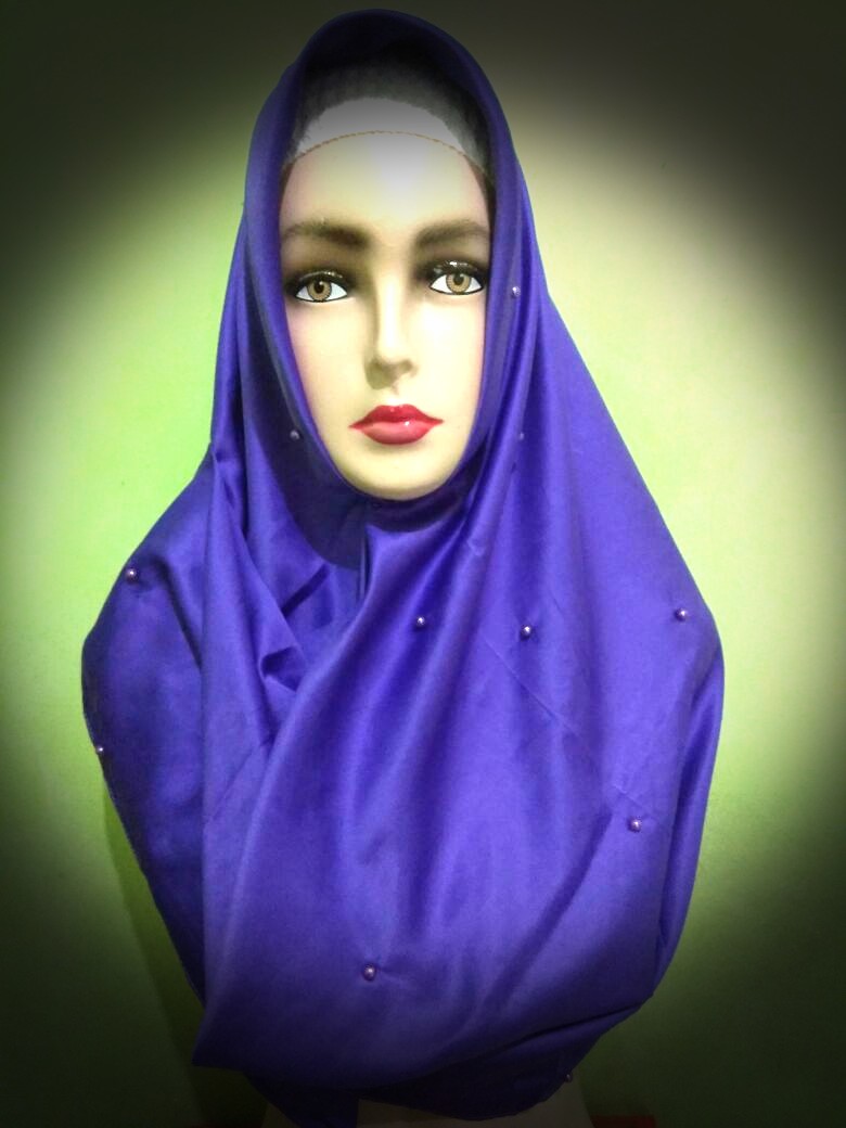 Hijab Segiempat Variasi Mutiara Bahan Satin Velvet Womens Fashion