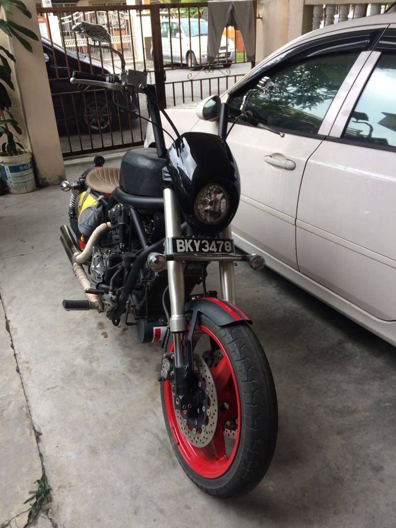 Hyosung naza cruise gv650 bobber custom Motorbikes on Carousell