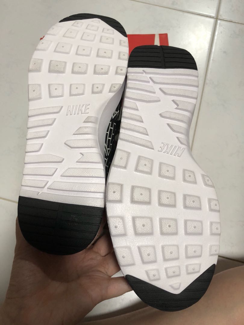 Nike Air Max Thea Lotc QS New York Women s Fashion Footwear
