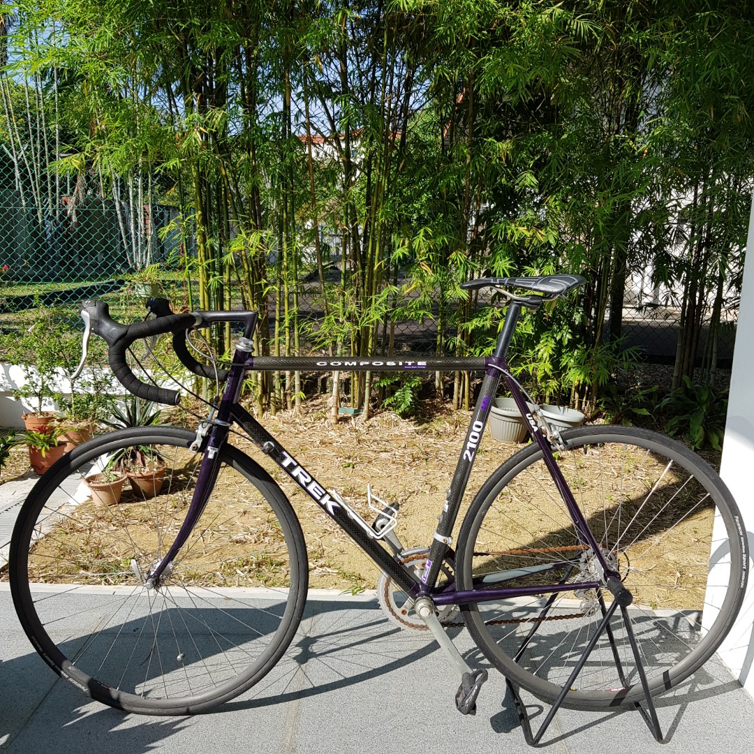 Trek 2100 carbon online road bike