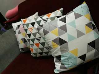 Sarung bantal + bantal sofa