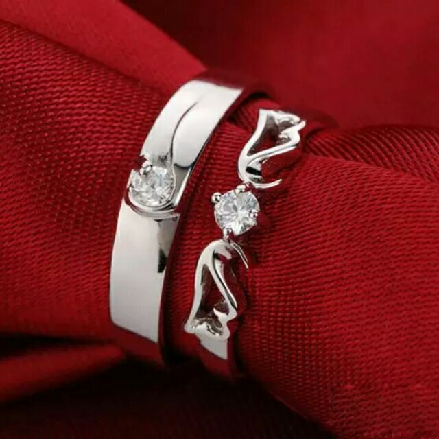 angel-couple-rings-on-carousell