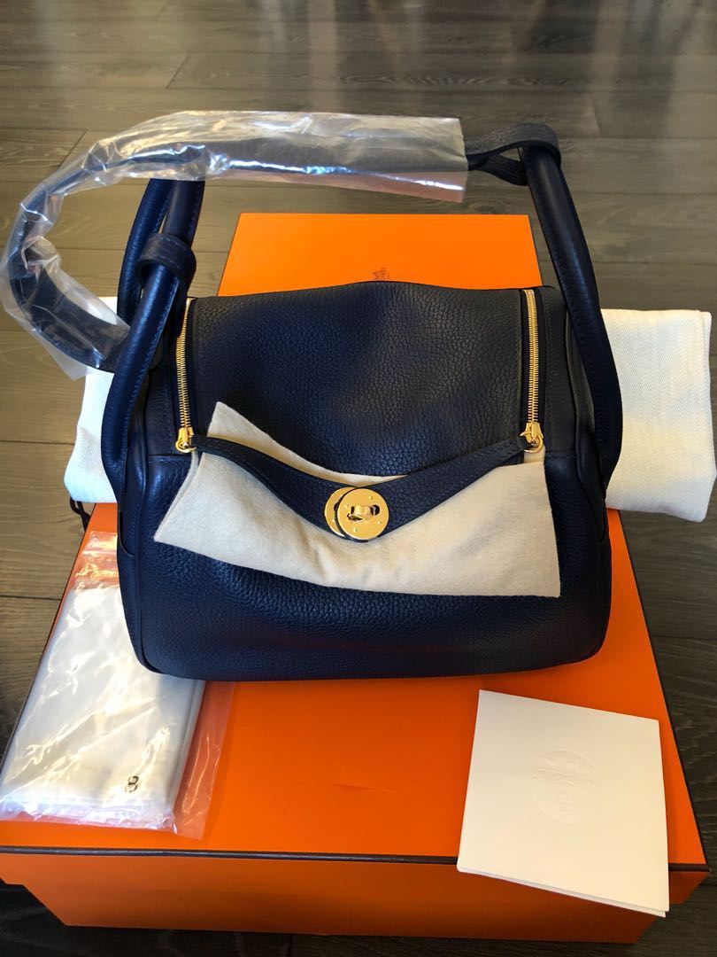 Hermes Lindy 26 Blue Nuit / Bleu Nuit Clemence ghw Stamp C, 名牌, 手袋及銀包-  Carousell