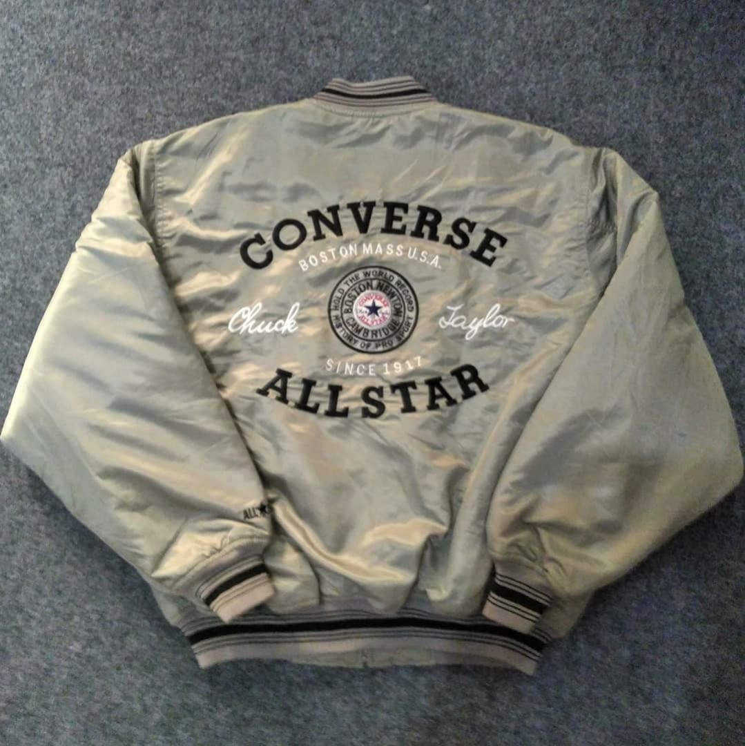 Jaket bomber converse original hot sale