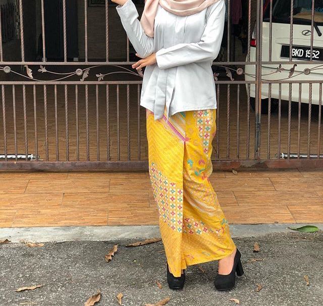 Kain Batik Lipat Depan Muslimah Fashion Dresses On Carousell