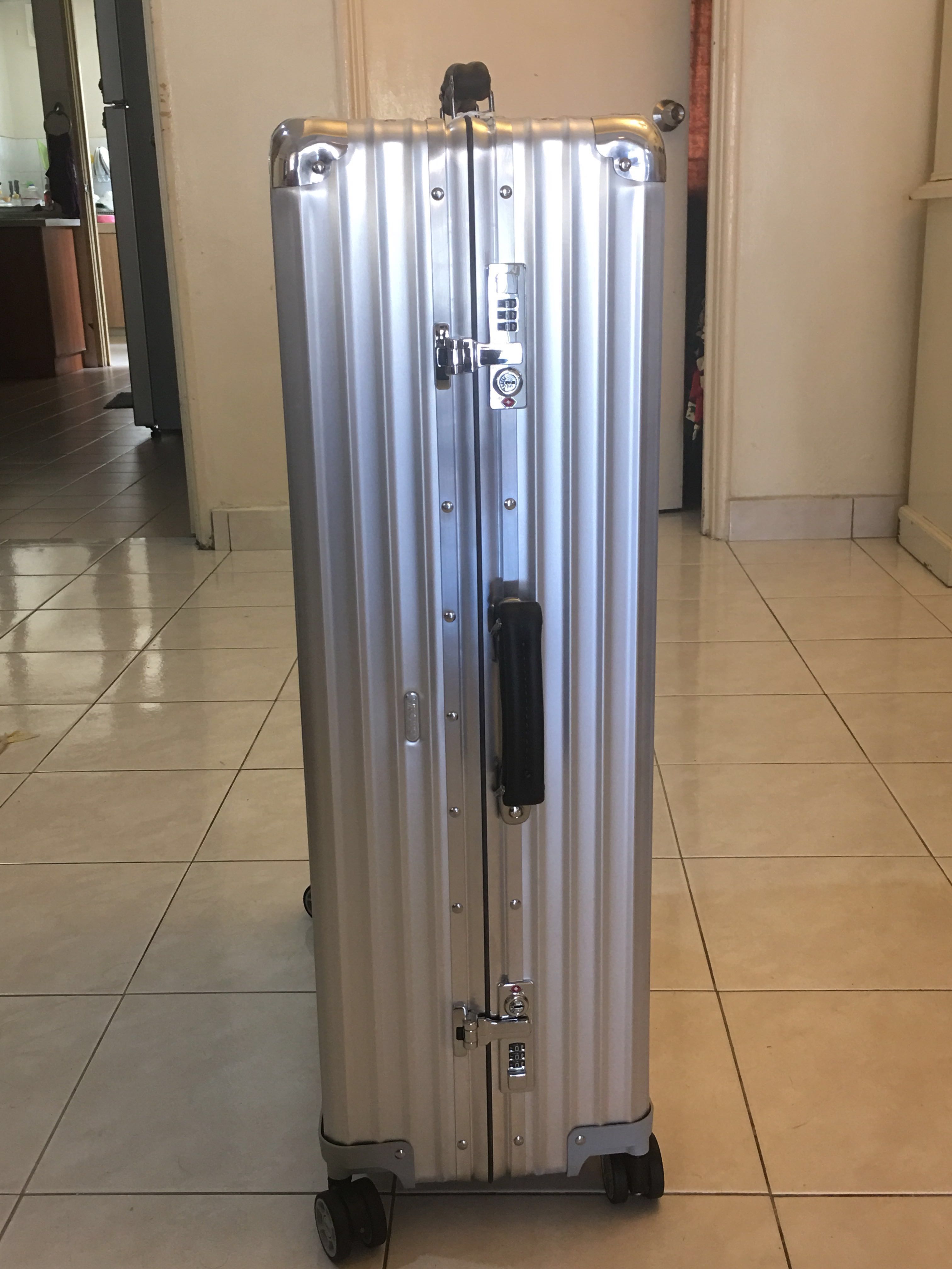 Rimowa classic flight 77 sales