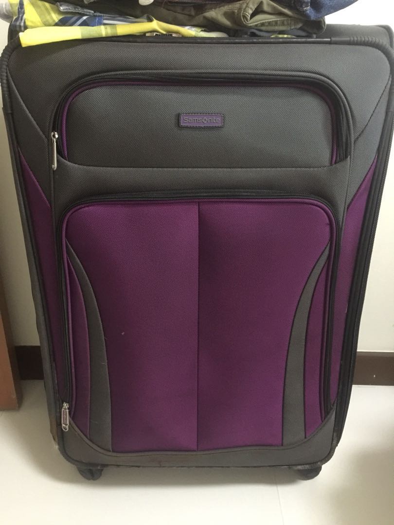 samsonite large luggage size