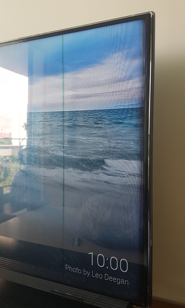 Samsung UA46ES7500 (Spoilt Screen has vertical lines), TV & Home
