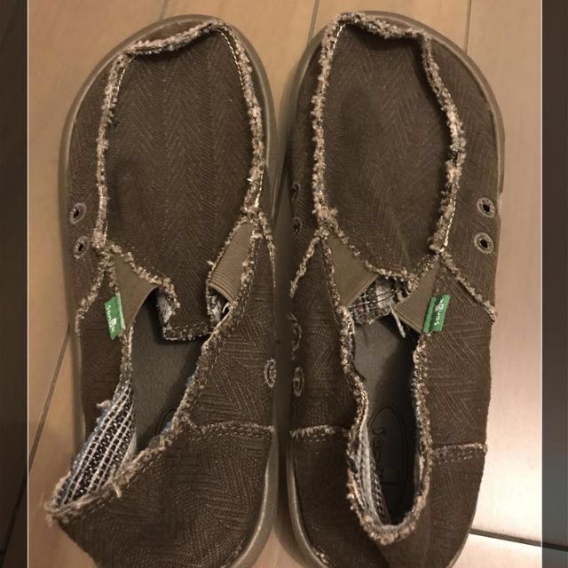 are sanuks waterproof