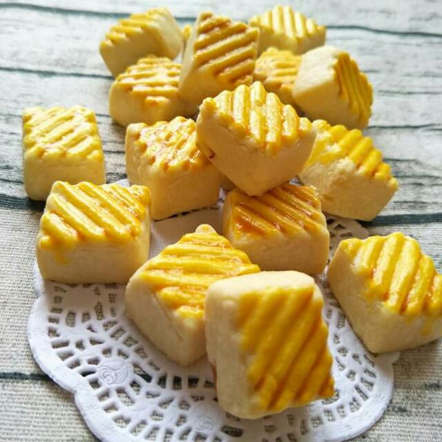 Tart Nenas Cube Food Drinks Baked Goods On Carousell