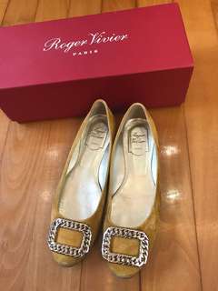 Roger Vivier Suede Flats