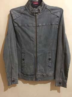JAKET LEE CONTI