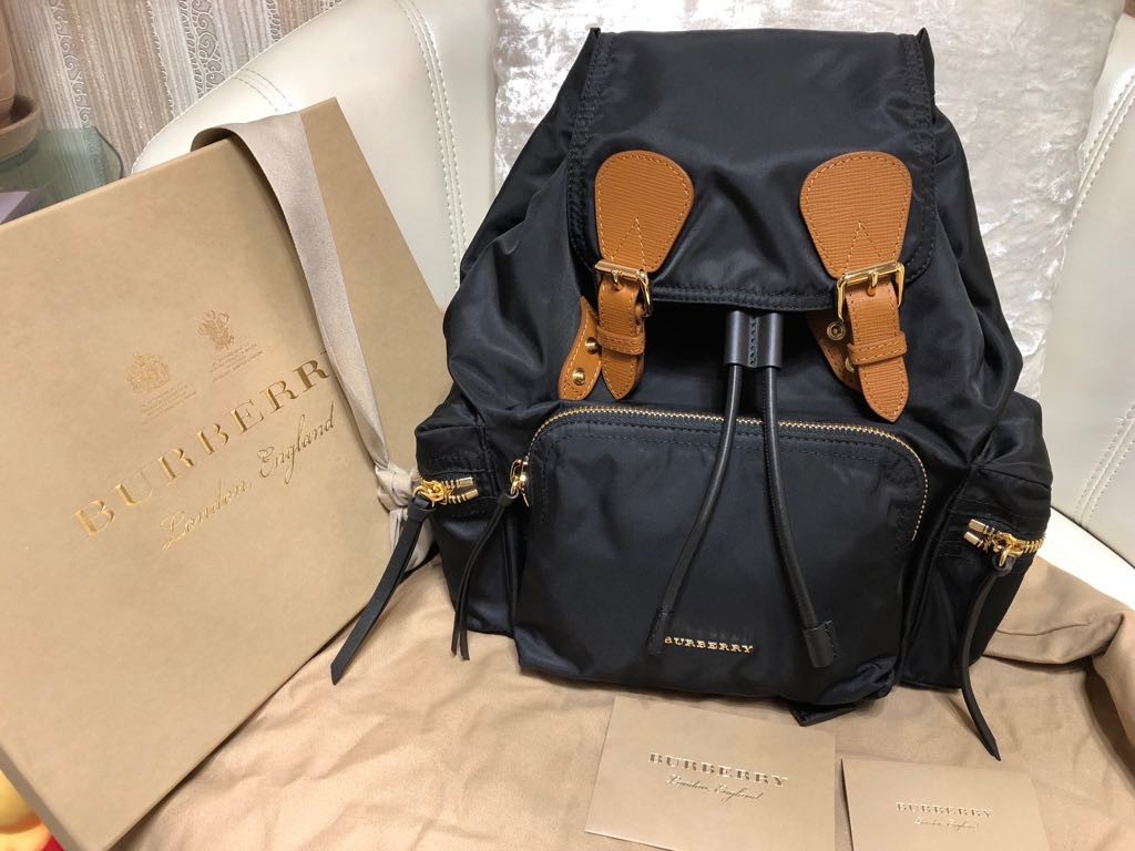 BURBERRY BACKPACK M SIZE, Luxury, Bags 