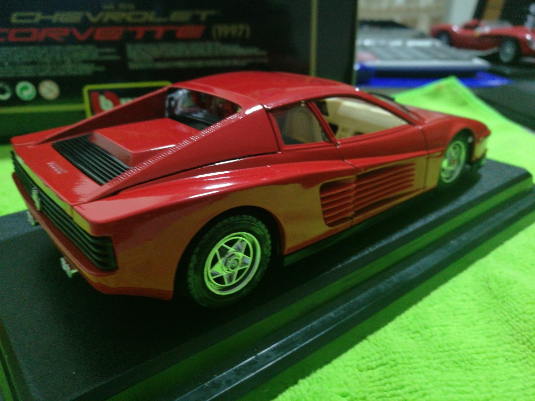 Ferrari Testarossa 1/24 bburago vintage diecast, Hobbies & Toys, Toys ...
