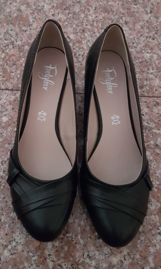 Footglove Black Wedge Shoes, Women's Fashion, Footwear, Wedges on Carousell