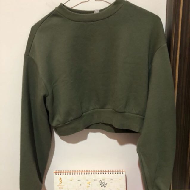 Sweater crop top army