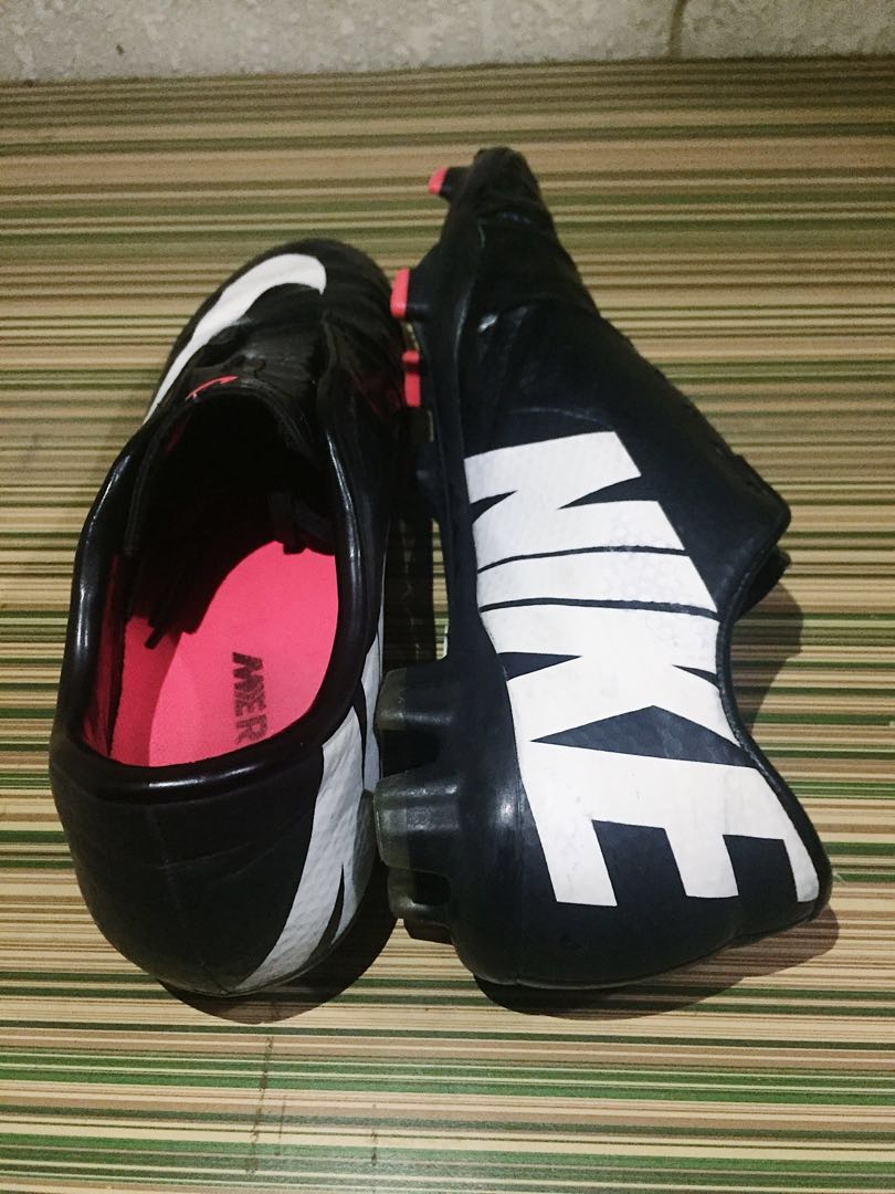 nike mercurial size 9