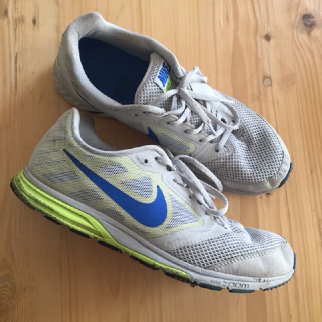 Nike Zoom Fly 44, Fesyen Pria, Sepatu di Carousell