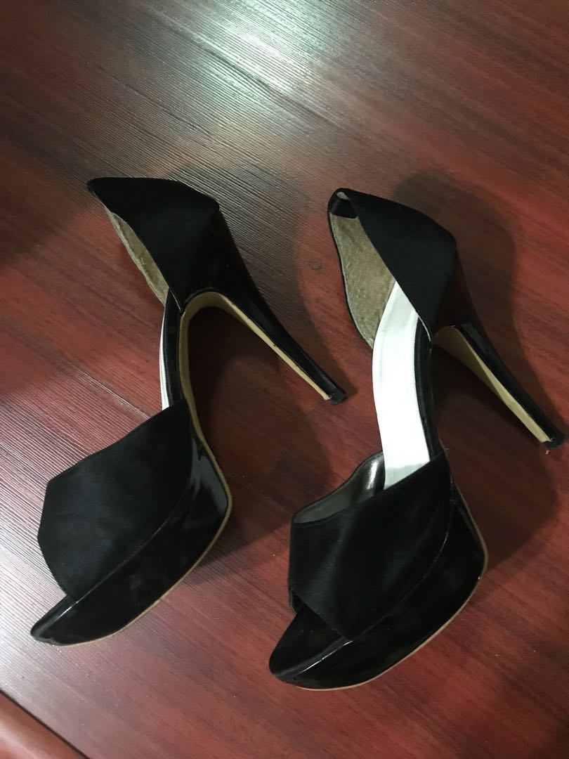 black toe heels