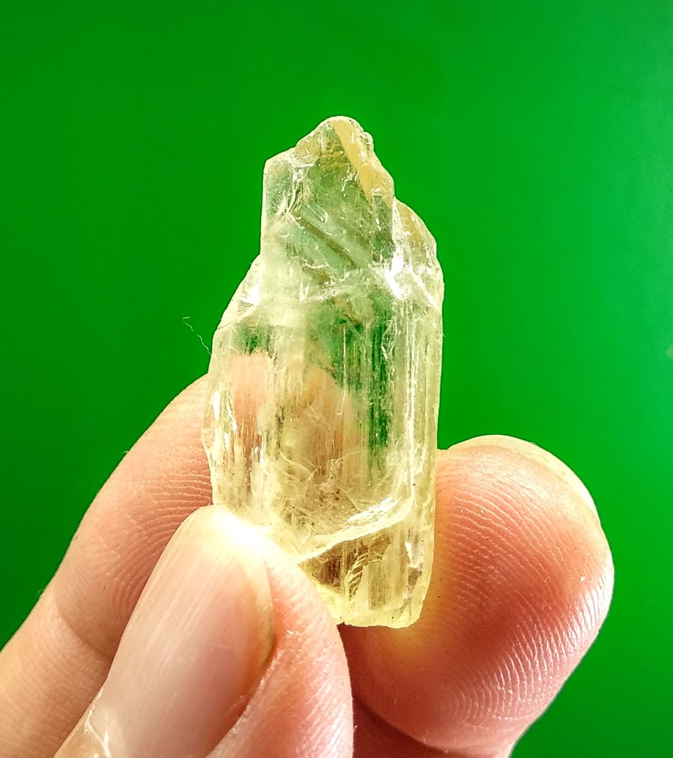 Yellow kunzite hot sale