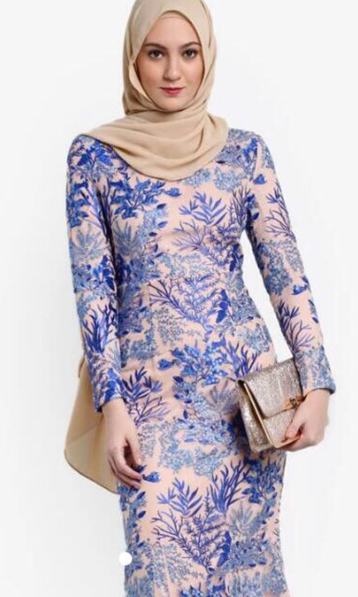 Zalia embroidered lace shop mermaid dress
