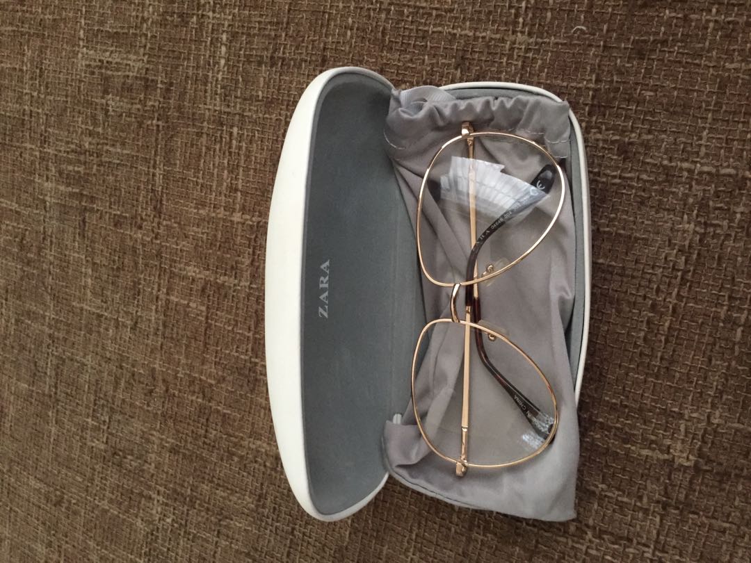 Zara Glasses, Women's Fashion, Watches & Accessories, Sunglasses