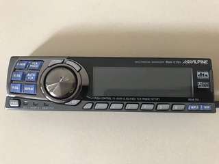 Alpine multimedia manager RUX-C701