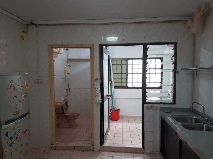 3+1 whole unit blk 640 jurong west near pioneer MRT, Property, Rentals