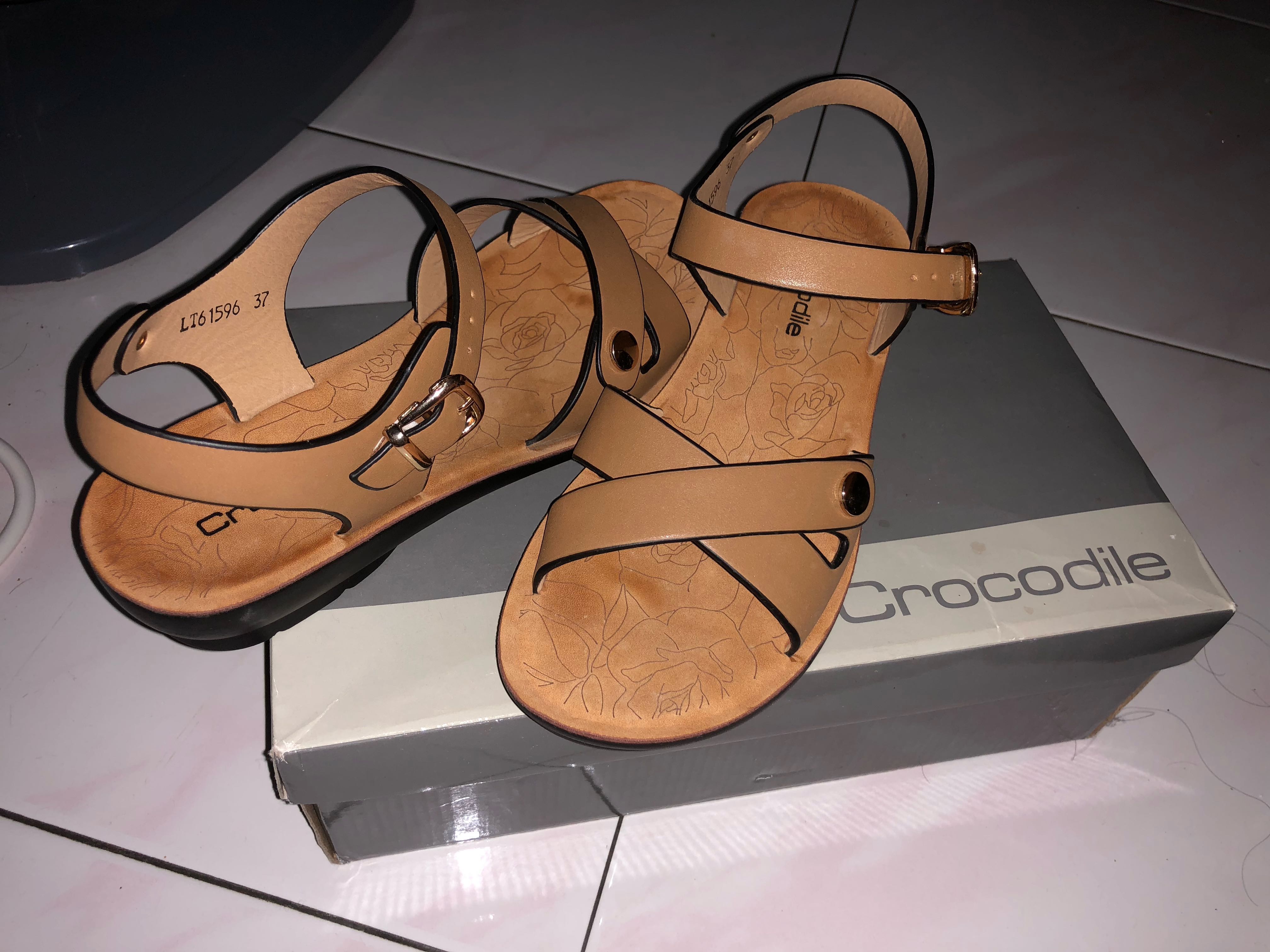 crocodile ladies shoes
