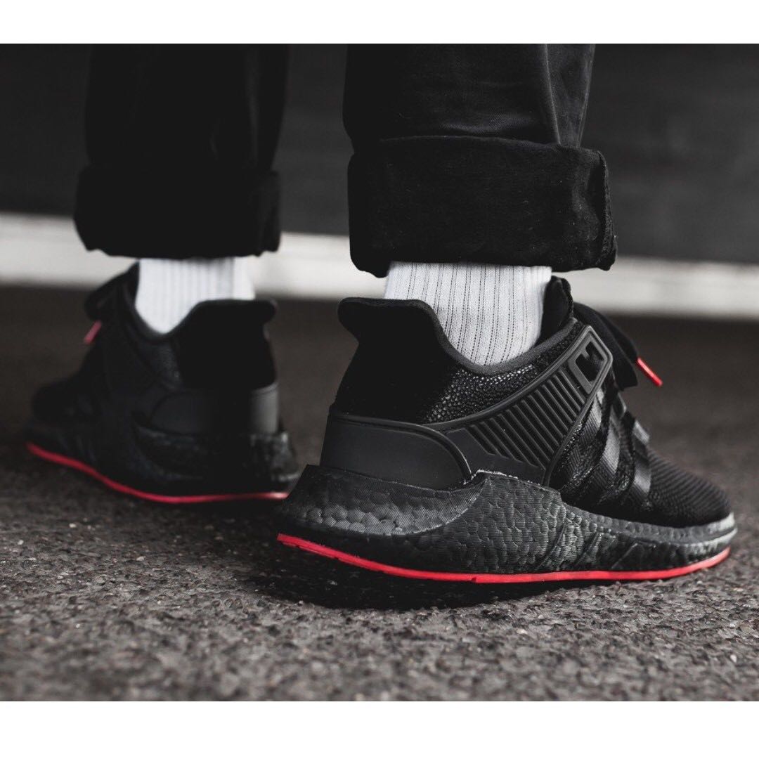 Eqt 93/17 red carpet review top