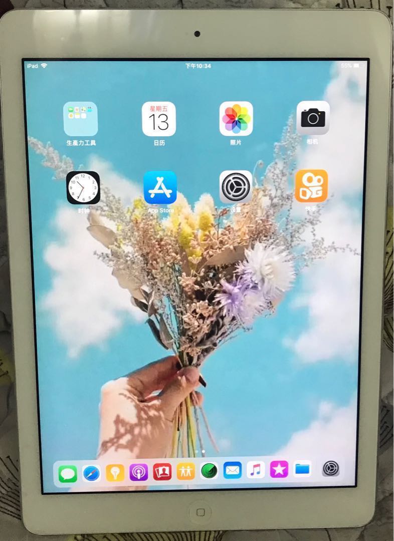 iPad Air 1 16G WiFi 8成新銀邊位有點輕薇花, 手提電話, 平板電腦