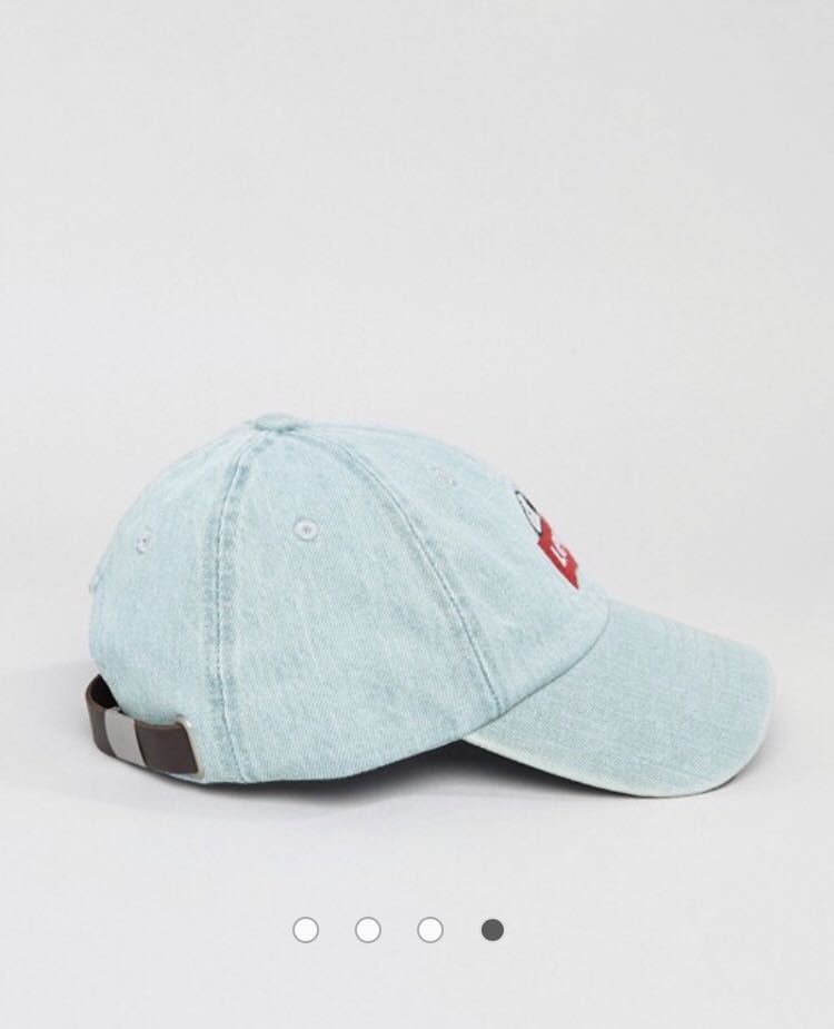 levi's snoopy cap