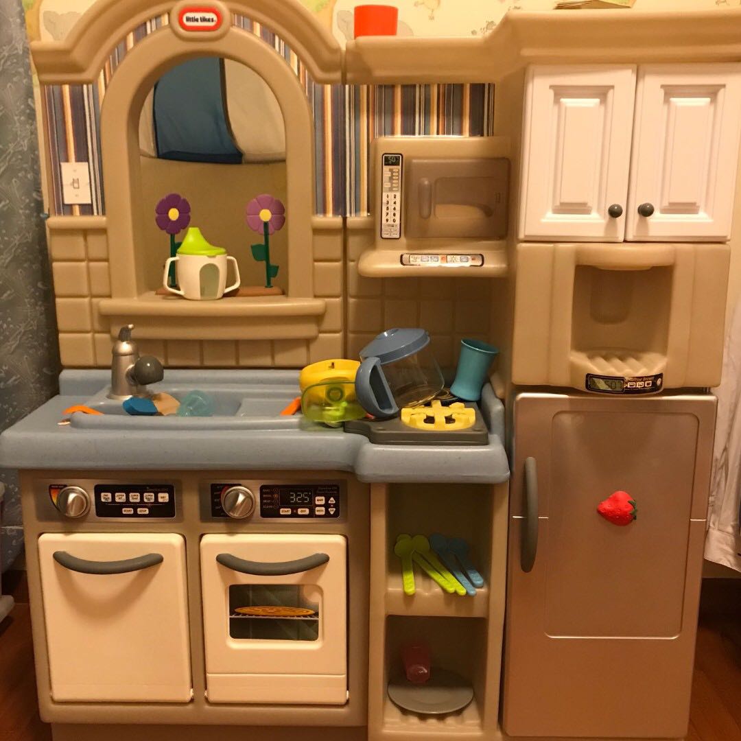 Little Tikes Kitchen, Babies & Kids, Baby Nursery & Kids Furniture ...