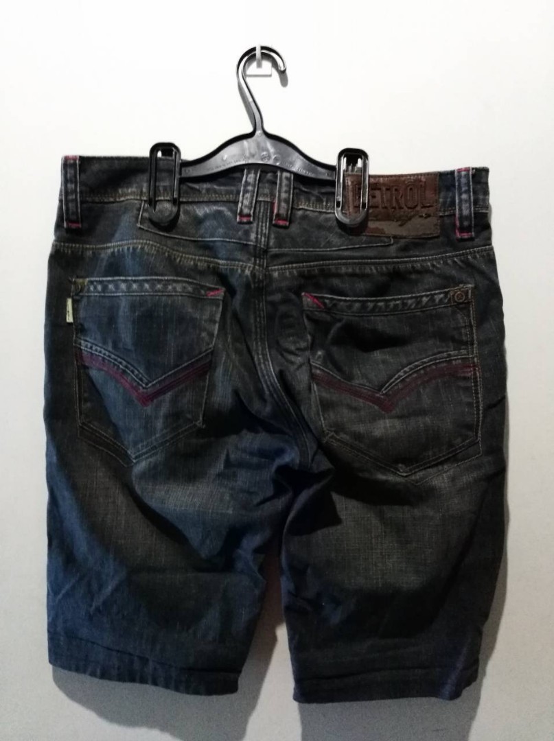 Petrol Shorts (Category: Shorts) located in Cebu City. Submitted by authenticcebu (Listing ID 164593028, Image 2). Description: Petrol Original used but not abused rfs decluttering.
