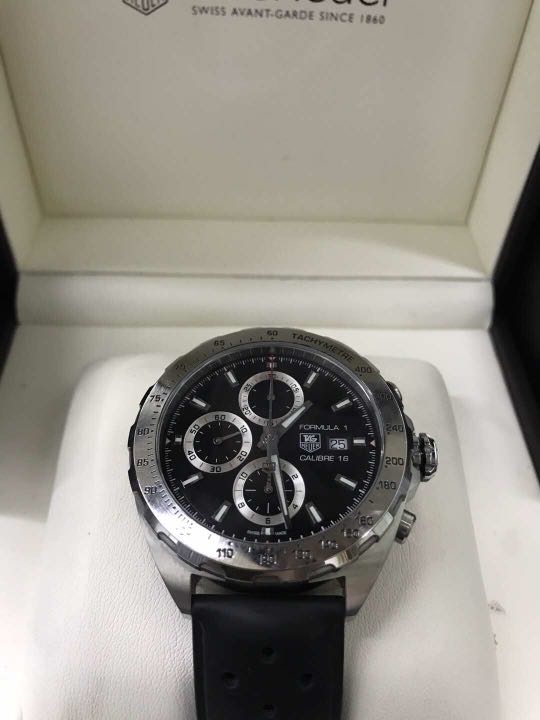 Preowned Tag Heuer Formula 1 Calibre 16 44mm Case Black Dial Automatic Movement Chronograph Date Display Men S Fashion Watches On Carousell