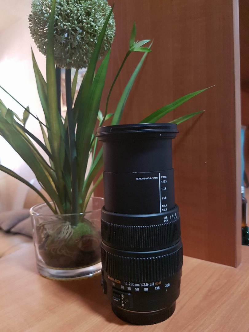 Sigma Lens (Category: Lens & Kits) located in Antipolo. Submitted by satisfactorylemon (Listing ID 164595655, Image 2). Description: Sigma 18-200mm w optical stabilizer No more box Comes w lens cap.