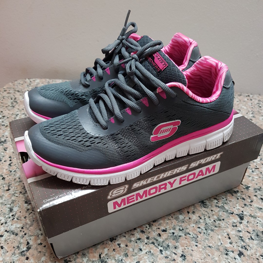 skechers sport memory foam shoes