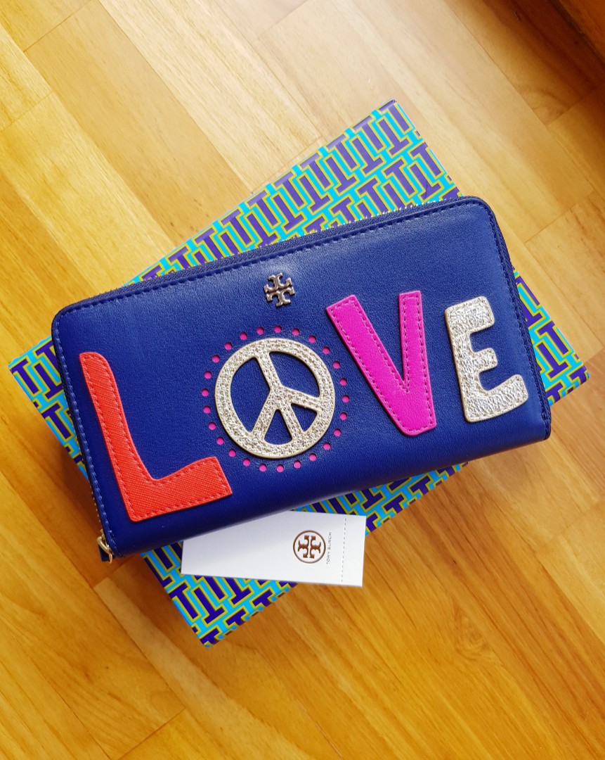 Tory Burch Love Peace Continental Leather Wallet (Large Wallet), Women's  Fashion, Bags & Wallets, Purses & Pouches on Carousell