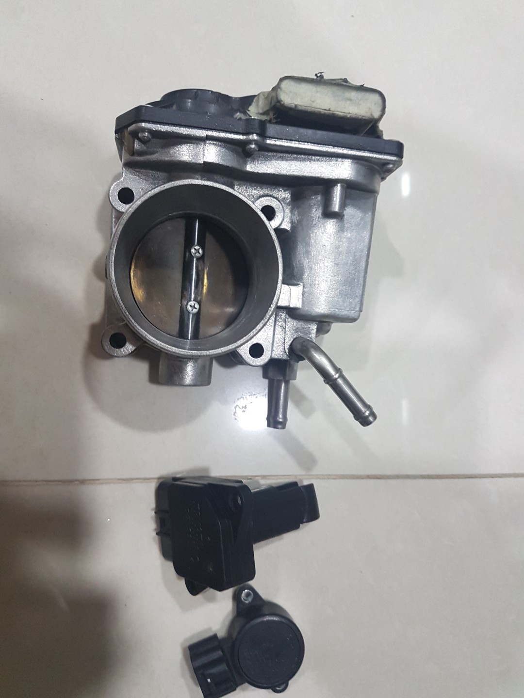 1ZZ throttle body, Car Accessories on Carousell